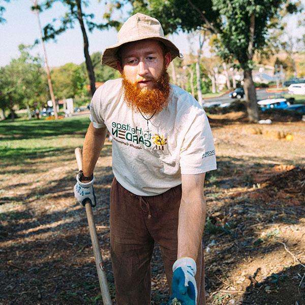 Volunteer at the Heritage Garden